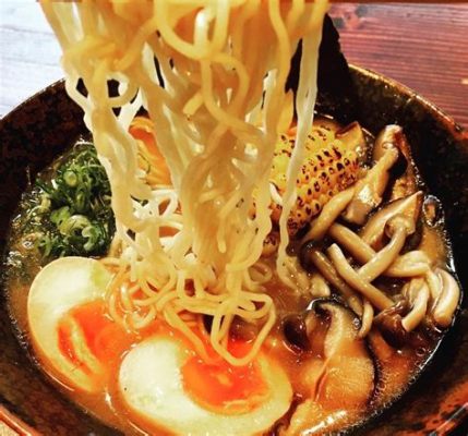 Hakata Ramen: A Soul-Warming Broth Meets Delicate, Chewy Noodles for an Unforgettable Culinary Journey!