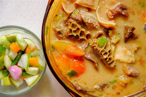 Soto Betawi! A Soul-Warming Bowl of Coconut Milk Broth and Tender Beef